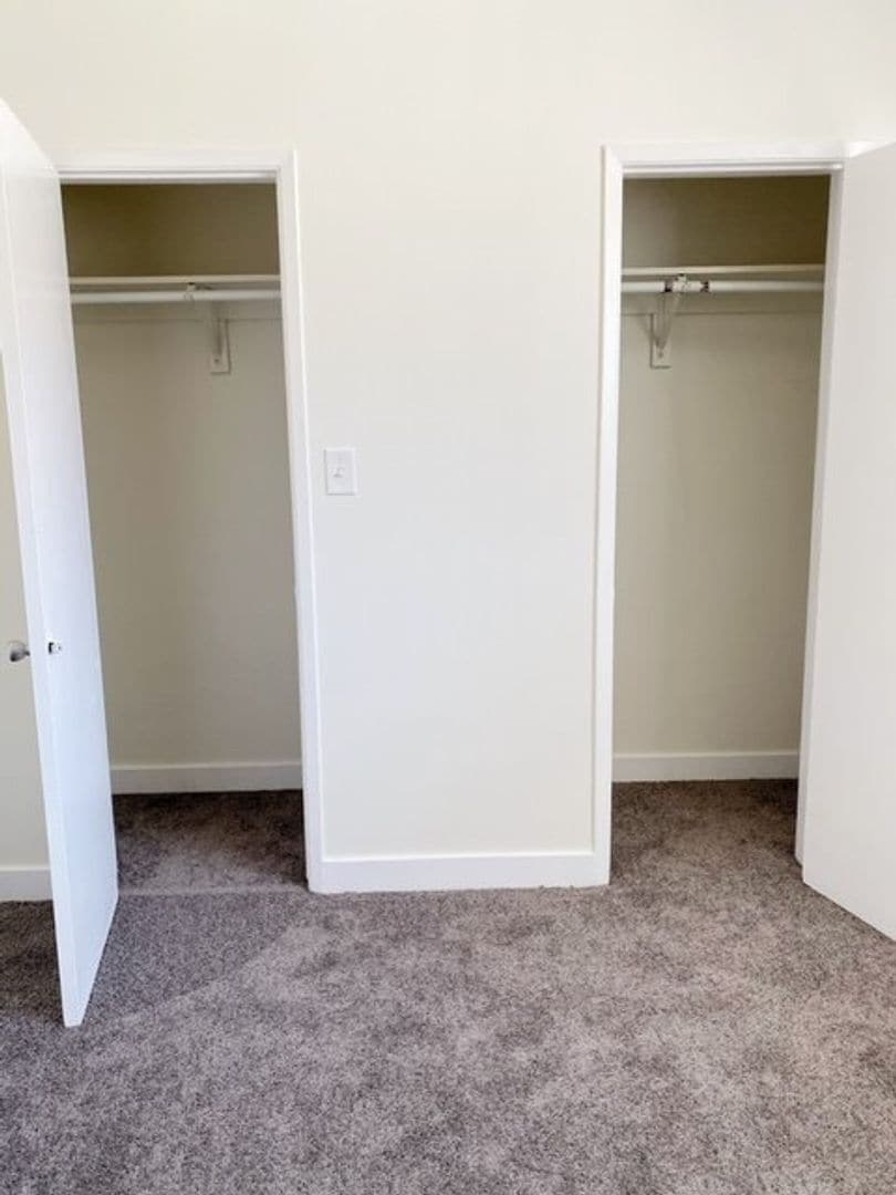 Interior Photo - 2110 W El Segundo Blvd.