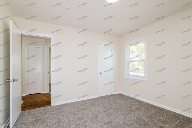 Building Photo - 6515 Heintz Rd