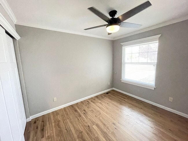 Building Photo - 3 bedroom 2 bathroom home located in Rathdrum