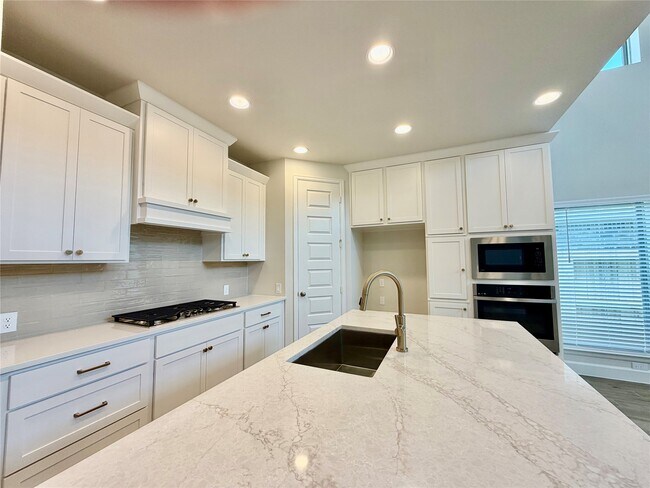 Building Photo - 1418 Watermont Dr