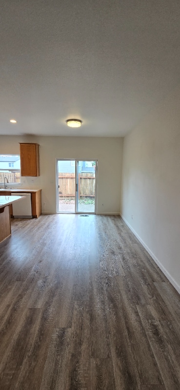 Building Photo - 18549 SW Takena Ct