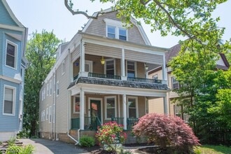 Building Photo - 165 Hillside Ave