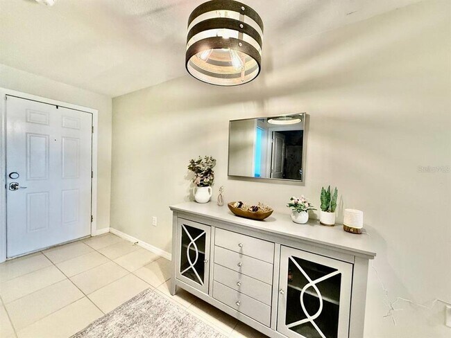 Building Photo - 1026 Golden Shiner Ave