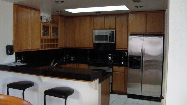 Kitchen - 565 Camino de la Aldea