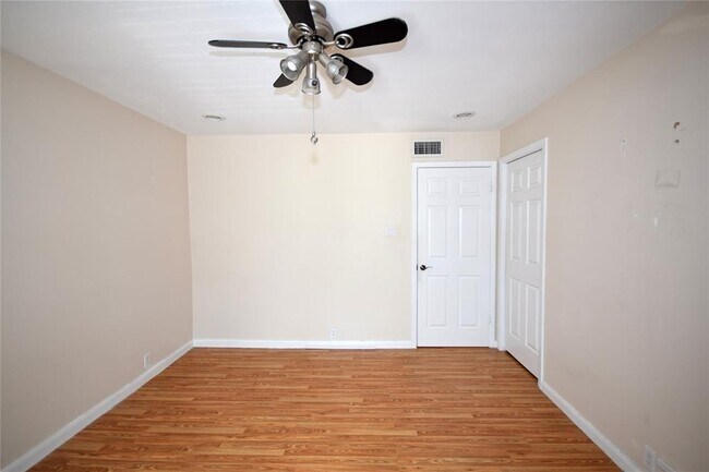 Building Photo - 8102 Amelia Rd