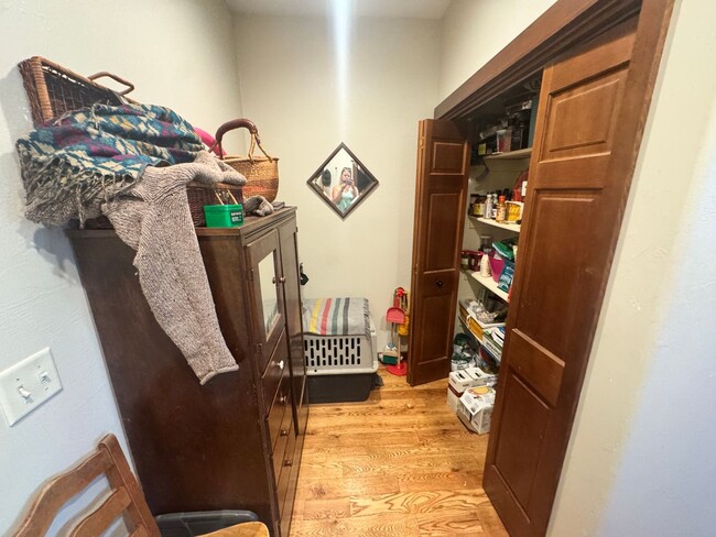 Building Photo - Large, Open Home with Beautiful Backyard and Oversized Garage