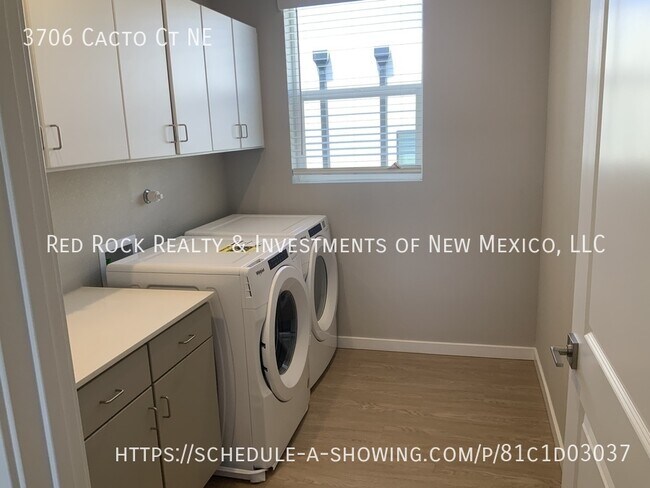 Building Photo - 3706 Cacto Ct
