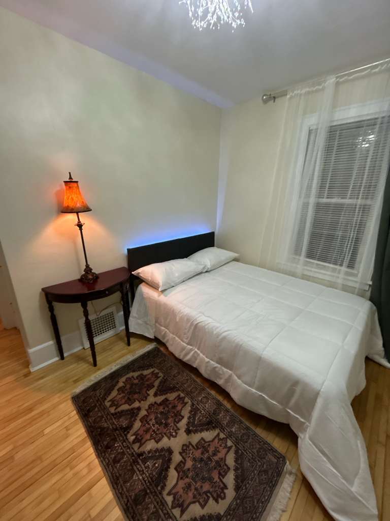 Building Photo - 2508 33rd Ave S