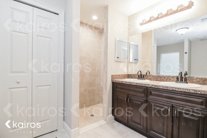 Building Photo - 17 Malauka Radial Cir