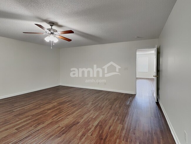 Building Photo - 2305 Apple Glen Ln