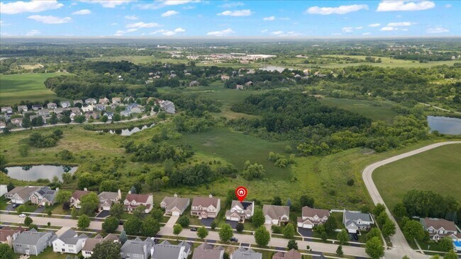 Building Photo - 966 Forest View Way