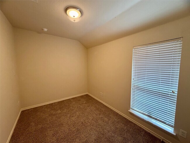 Building Photo - 8301 Blacktail Trail