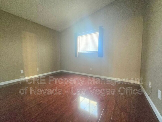 Building Photo - 4270 Rollingstone Dr