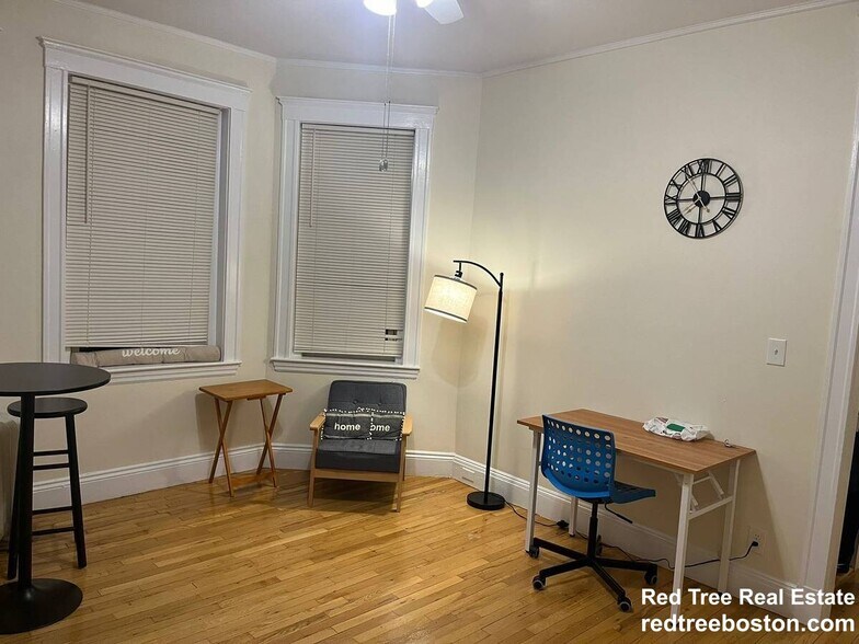 Building Photo - 319 Allston St