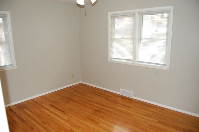 Building Photo - 4630 Starr St