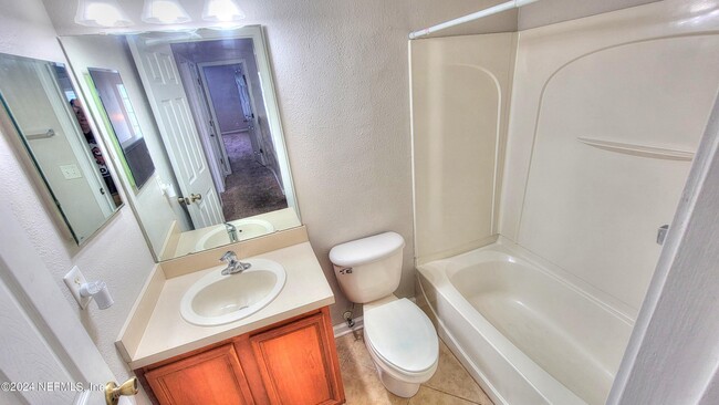 Building Photo - 7131 Rampart Ridge Cir W
