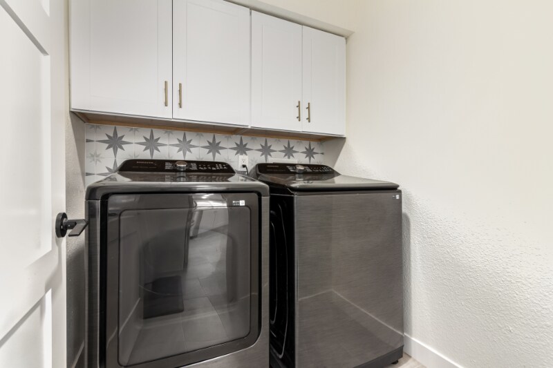 Building Photo - 26007 S Cedarcrest Dr