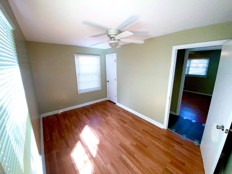 Building Photo - 717 Cornelia Dr