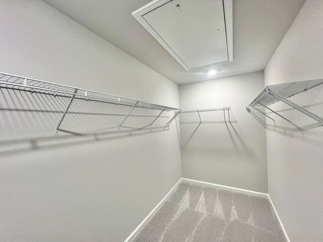 Building Photo - Newly Built 3BD, 2.5BA Raleigh Townhome in...