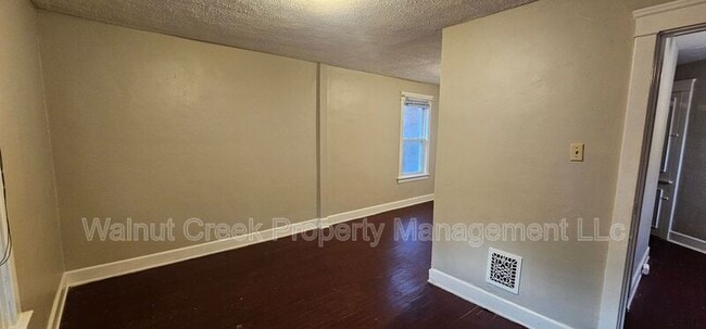 Building Photo - 1205 E 172nd St