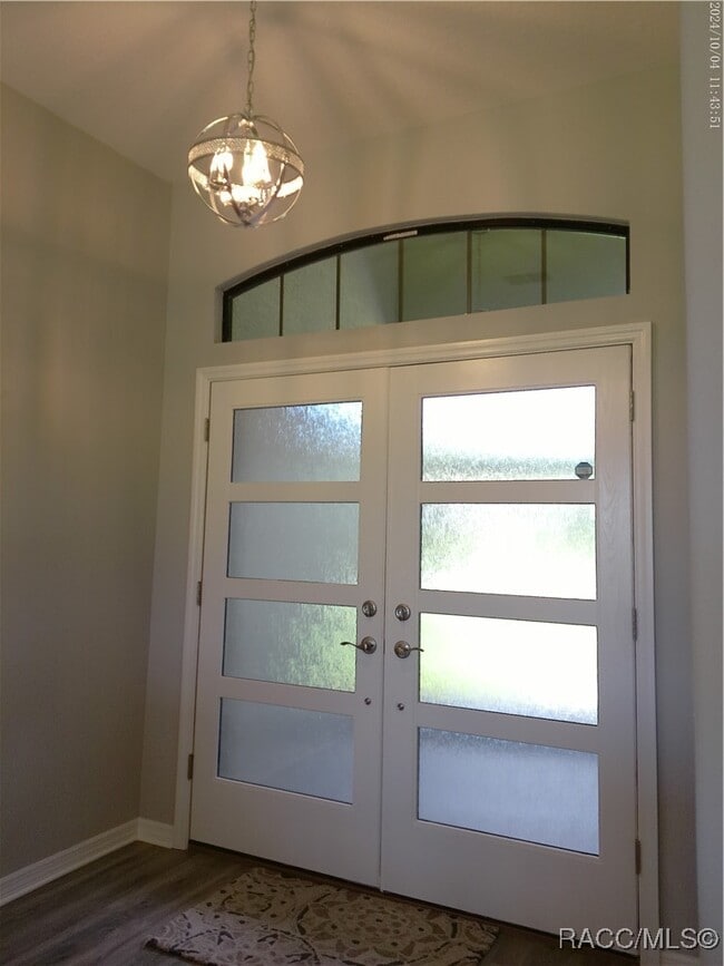 Building Photo - 1381 N Spend a Buck Dr