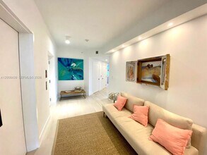 Building Photo - 16385 Biscayne Blvd
