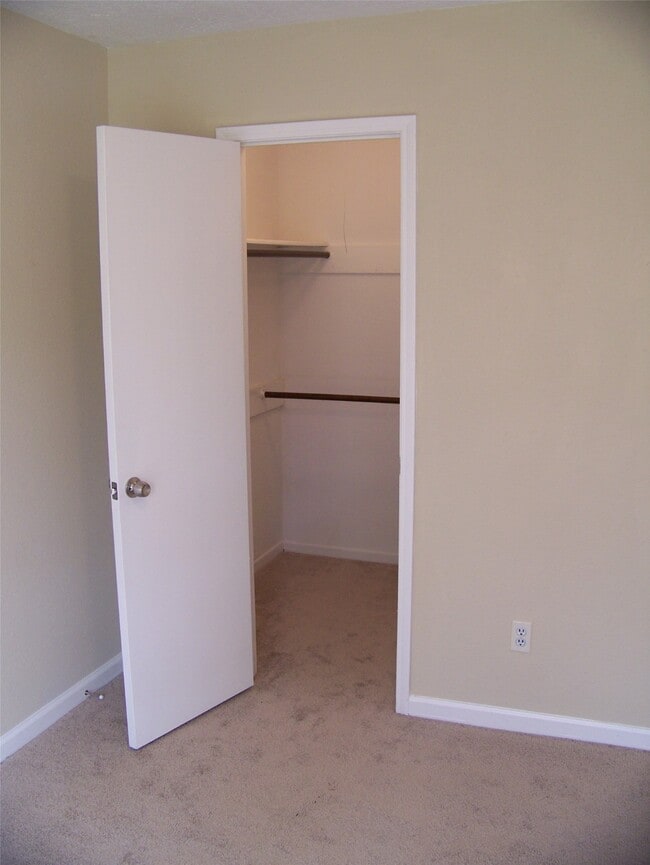 Building Photo - 4742 Tain Dr