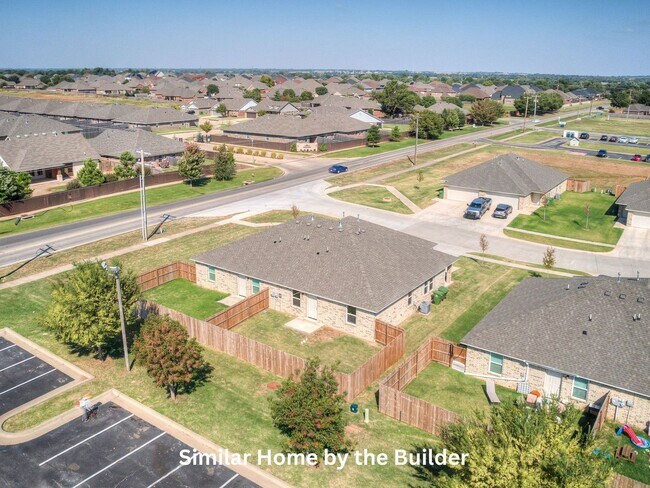 Building Photo - Charming 3-Bed in Yukon - Move-In Ready