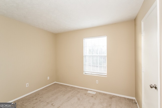 Building Photo - 3048 Laurengate Dr