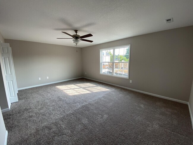 Building Photo - 8233 Zodiac Ln