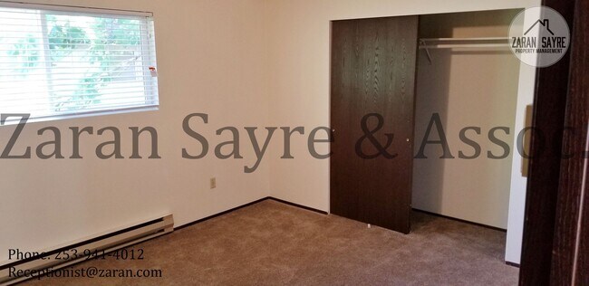 Building Photo - 757