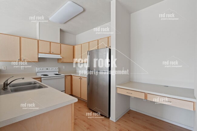 Building Photo - 22855 E Country Vista Dr