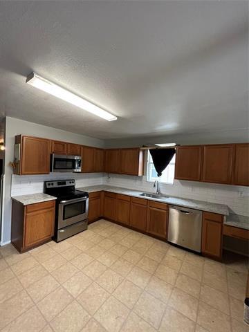 Building Photo - 2633 Misty Harbor Dr