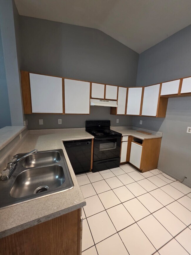 Building Photo - 3861 Soda Springs Dr
