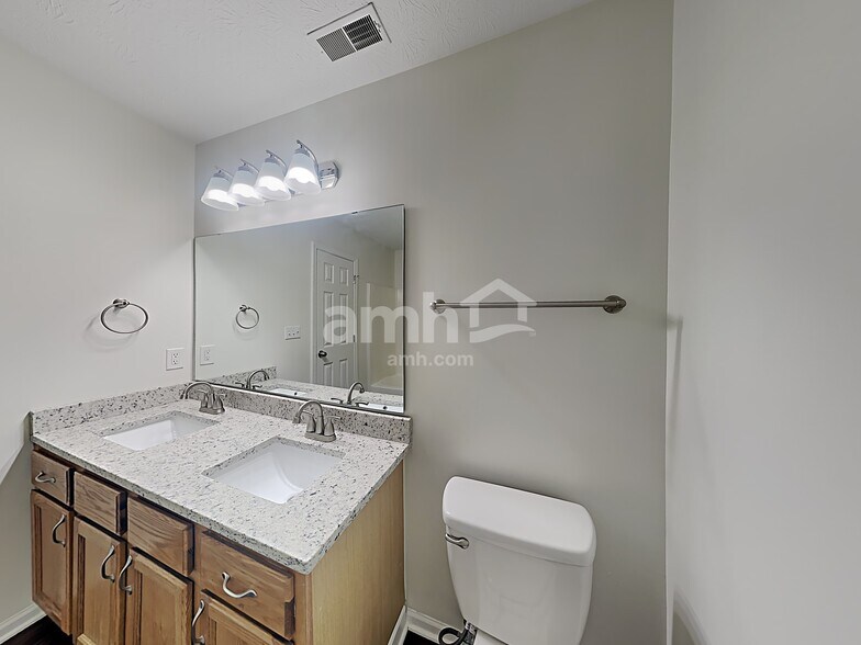 Building Photo - 12757 Sovereign Ln