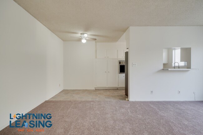 Building Photo - 1035 Hayworth Ave