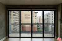 Building Photo - 416 S Spring St