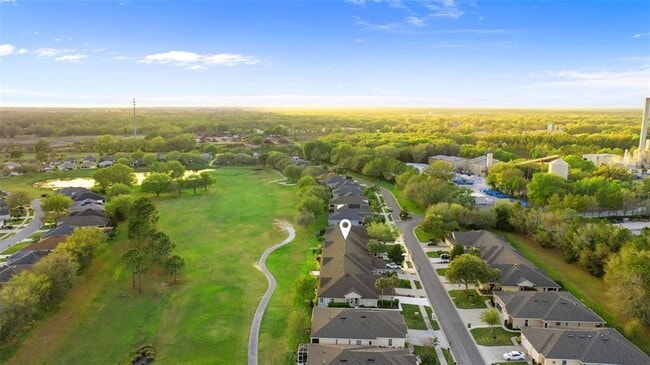 Building Photo - 26922 White Plains Way
