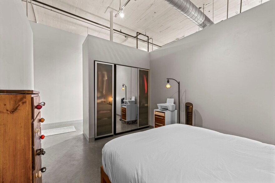 Building Photo - 730 Stinson Blvd