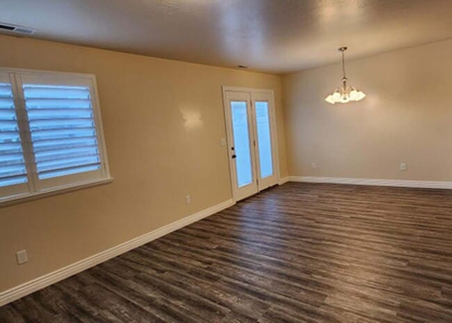 Building Photo - 3163 N Whitetail Dr