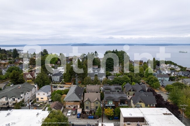 Building Photo - 1512 44th Ave SW
