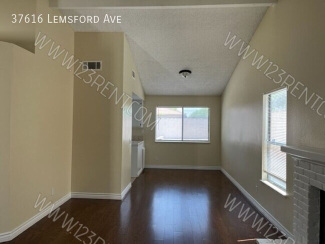 Building Photo - 37616 Lemsford Ave