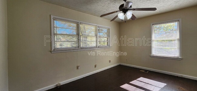 Building Photo - 5573 Cypress Dr