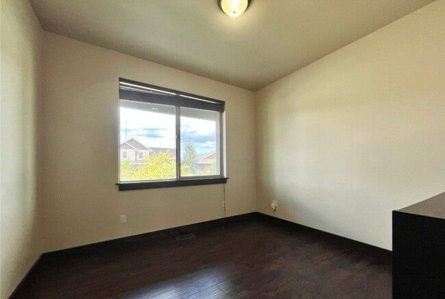 Building Photo - Charming 4-Bedroom Home with Spacious Lawn in Bozeman, MT!