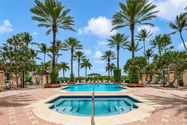 Building Photo - 13633 Deering Bay Dr