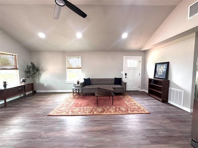Building Photo - 3159 FM 1155