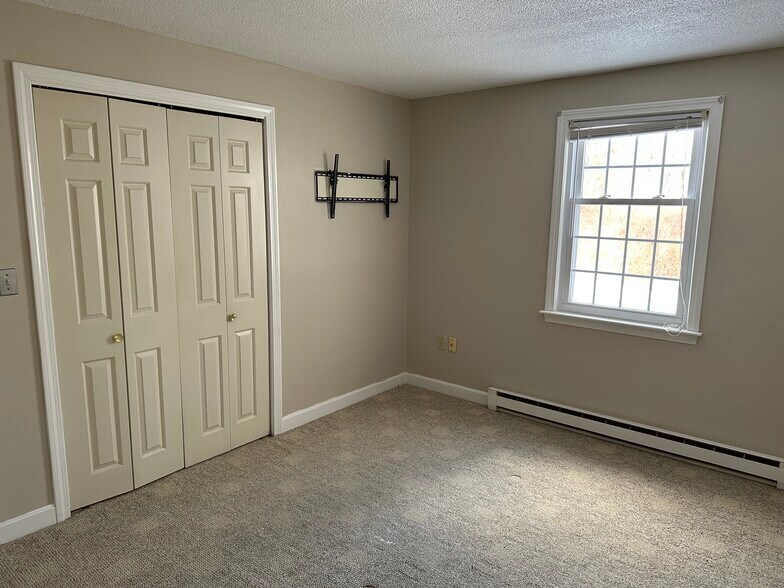 Building Photo - 52 Starboard Dr