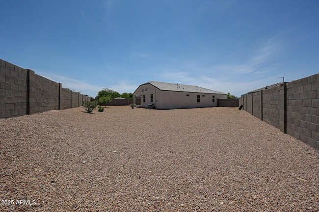 Building Photo - 31041 W Avalon Cir