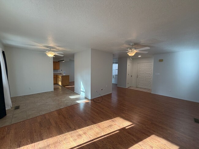 Building Photo - 3 Bedroom Single Story Home Available Near Academy Rd NW & Ventura St NE!