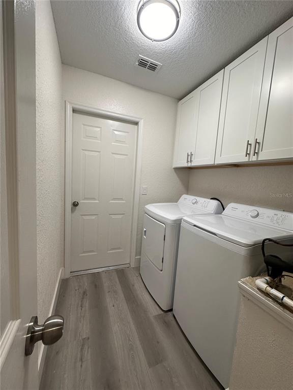 Building Photo - 40 Willow Run